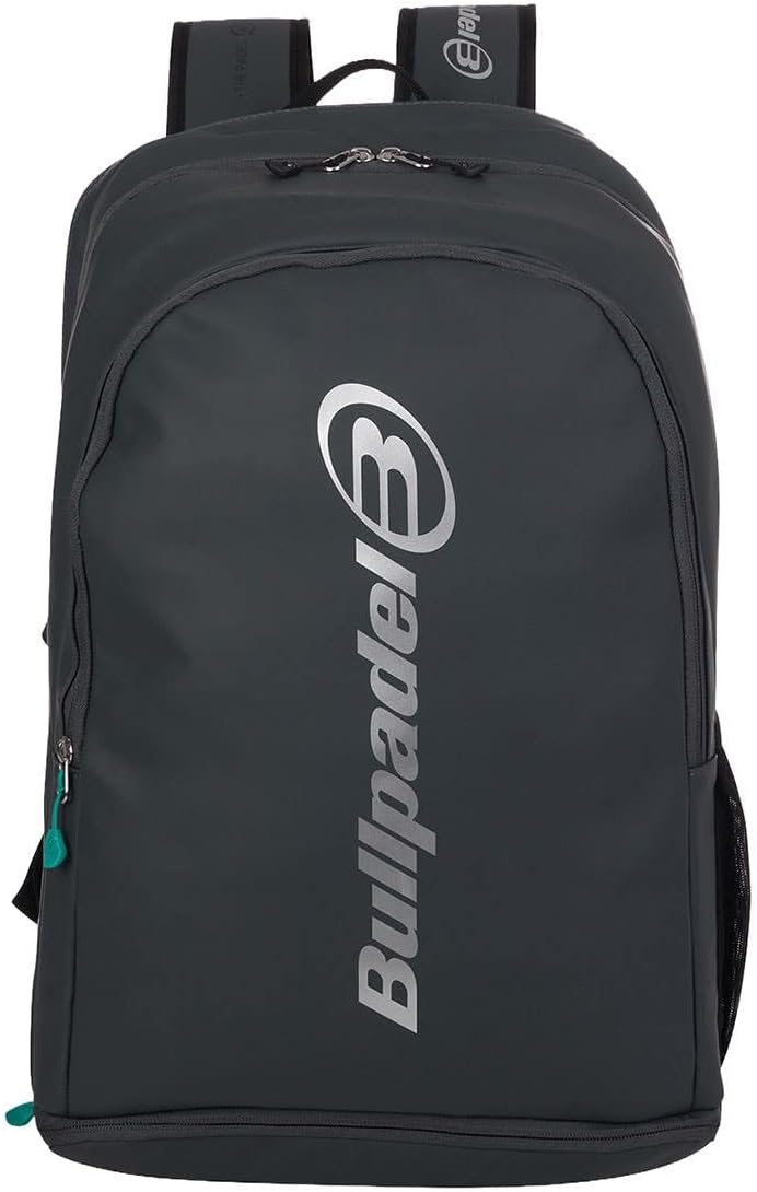 Bullpadel Vertex 04 Comfort Pack set with padel racket and accessories, designed for premium performance and comfort.