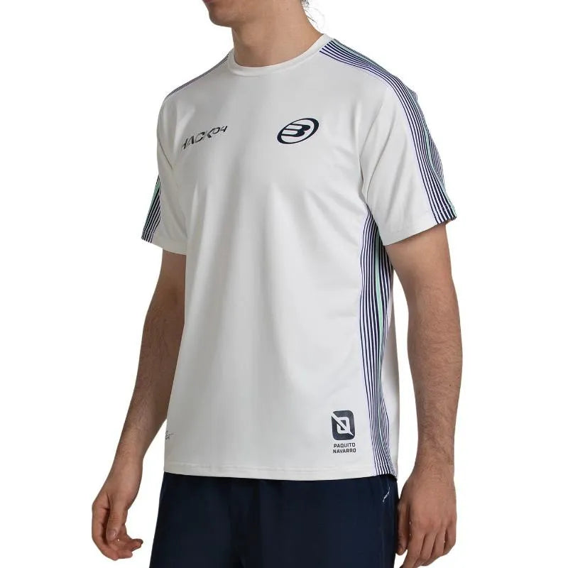 Bullpadel Paquito Navarro 26V Hueso white T-shirt, medium size, casual athletic wear with a comfortable fit and brand logo.