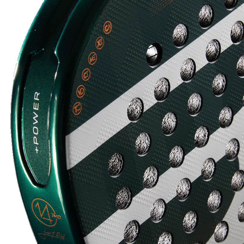 Bullpadel Icon 26 padel racket by PDLSport with a sleek design and grip, ideal for players seeking performance and control.