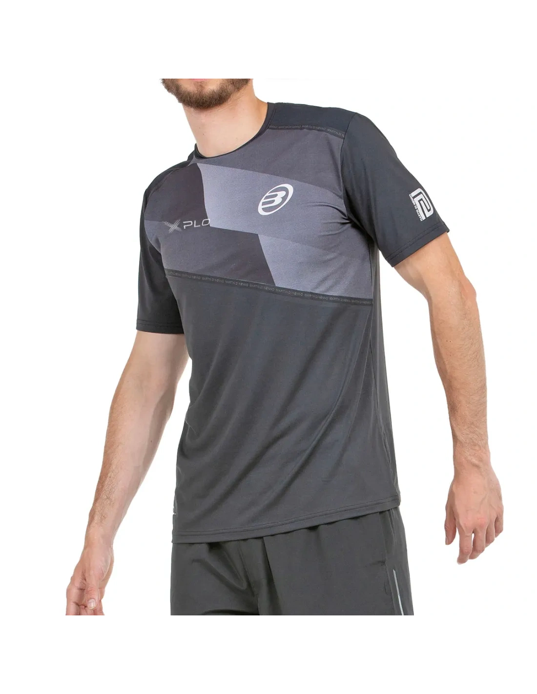 Black Bullpadel Di Nenno 25V T-shirt in size XL, featuring a comfortable fit and sporty design for tennis players.