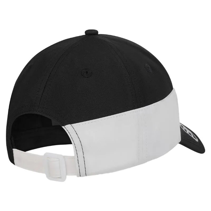 Black Bullpadel Premier Padel baseball cap with curved brim and adjustable strap, designed for sporty style and comfort.